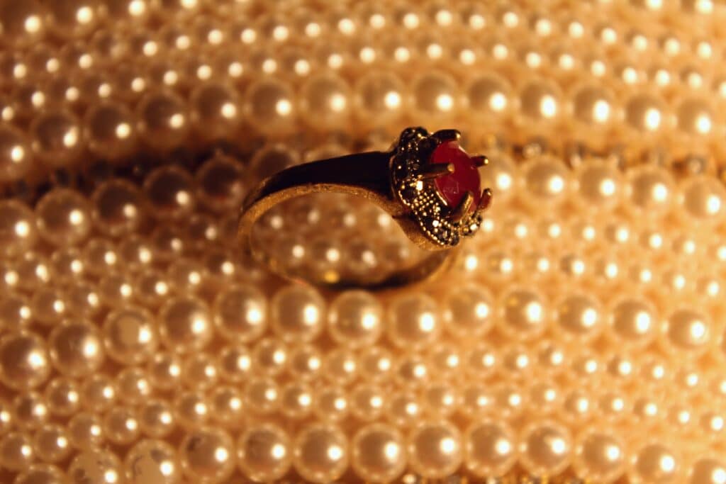 Red ruby gold bridal ring